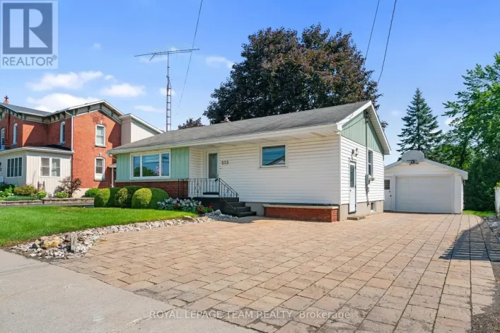 573 ST LAWRENCE STREET, North Dundas