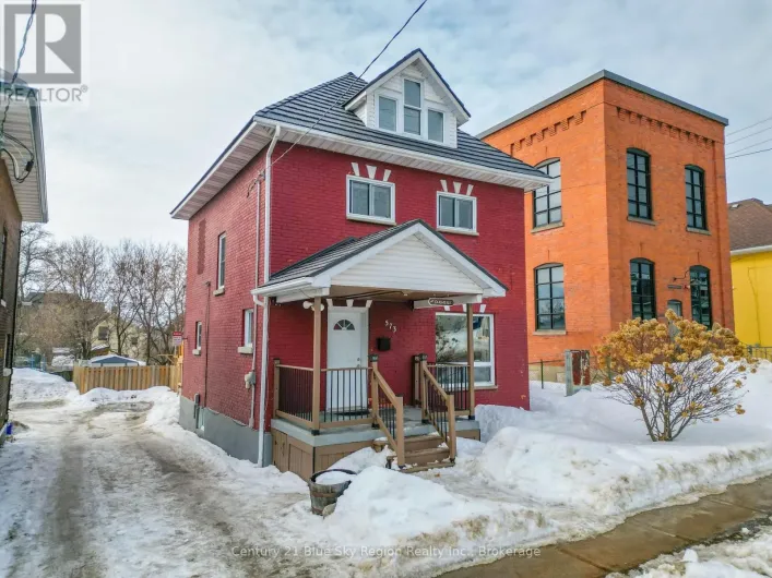 573 WORTHINGTON STREET E, North Bay