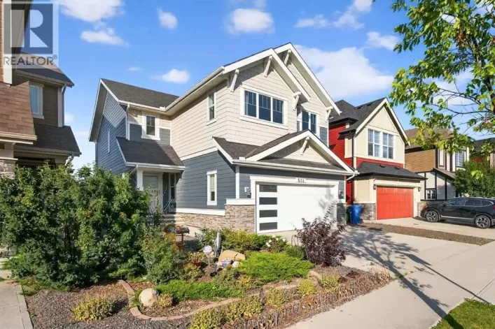 574 Sherwood Boulevard NW, Calgary