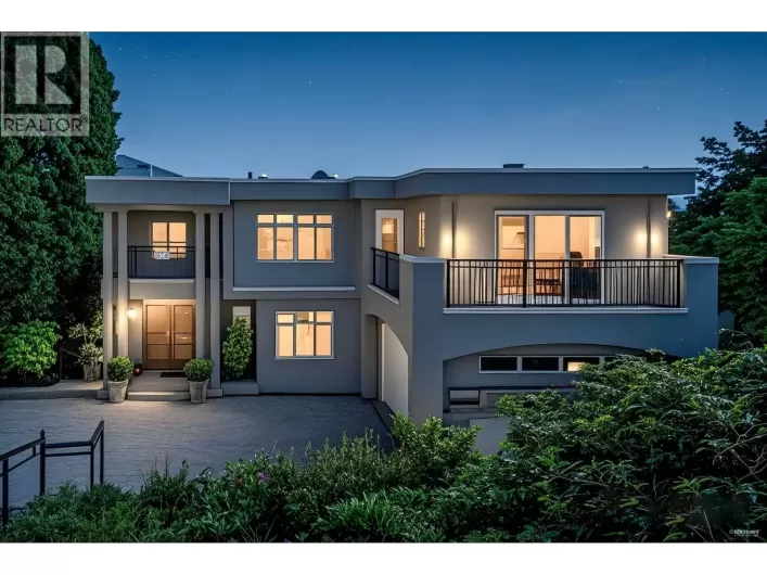574 ST. ANDREWS PLACE, West Vancouver