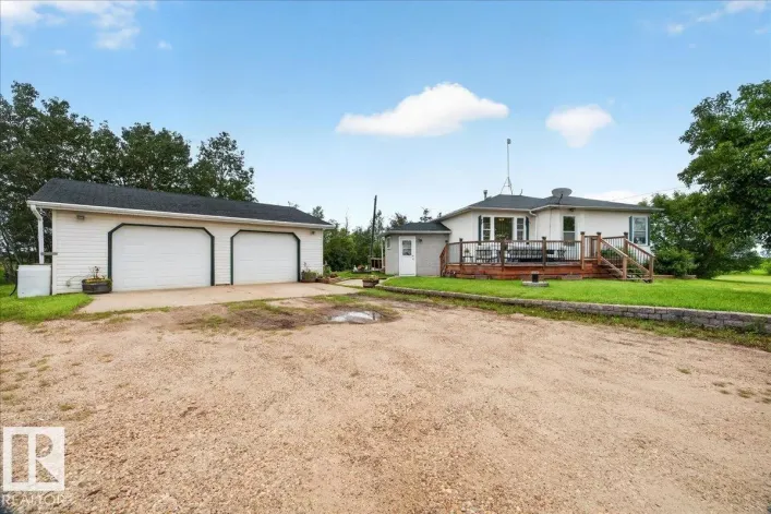 House for sale: 57414 Rge Rd 222, Rural Sturgeon County