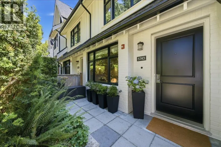 5743 ST GEORGE STREET, Vancouver
