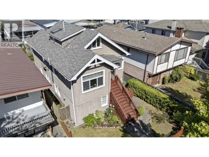 House for sale: 5743 ST. MARGARETS STREET, Vancouver