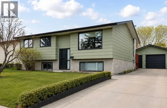 5748 55 Street, Rocky Mountain House