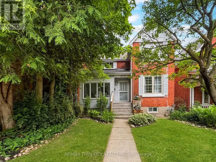 575 GEORGE STREET, Woodstock