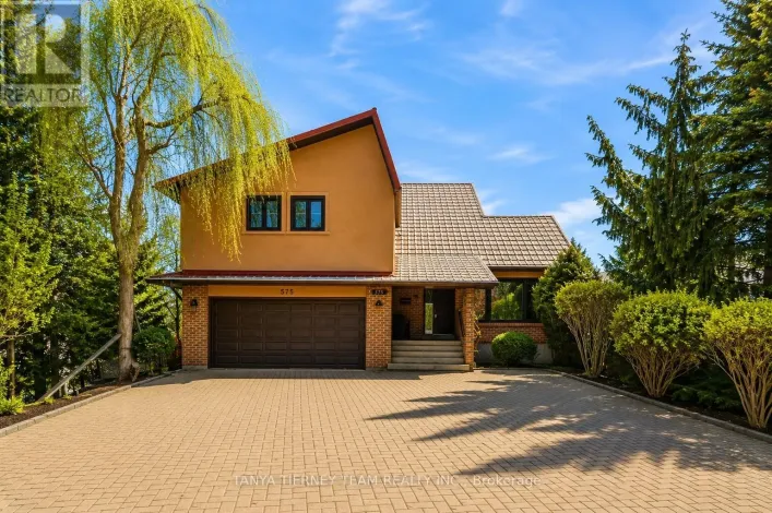 575 PARK CRESCENT, Pickering