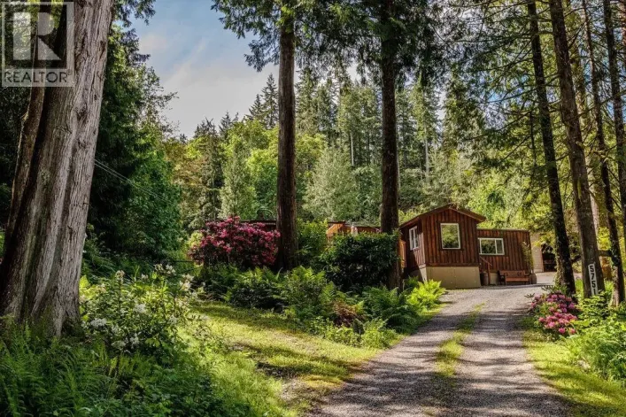5751 TILLICUM BAY ROAD, Sechelt
