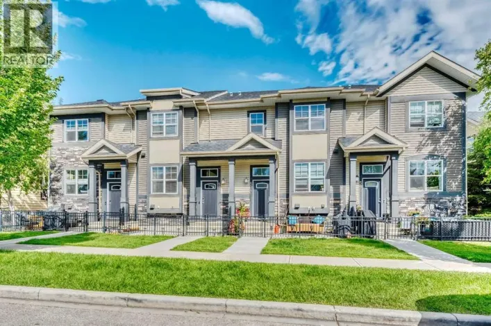 576 Mckenzie Towne Drive SE, Calgary