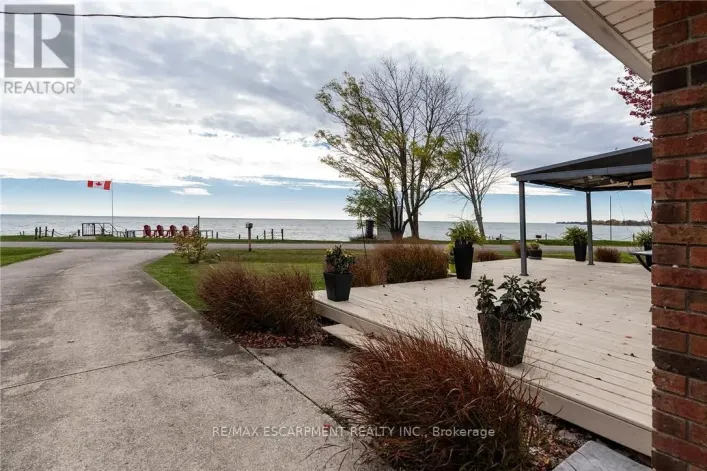577 EDGEWATER PLACE, Haldimand