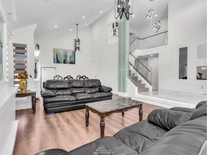 5775 184A STREET, Surrey