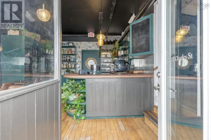 5775 Charles Street|Halifax, HALIFAX