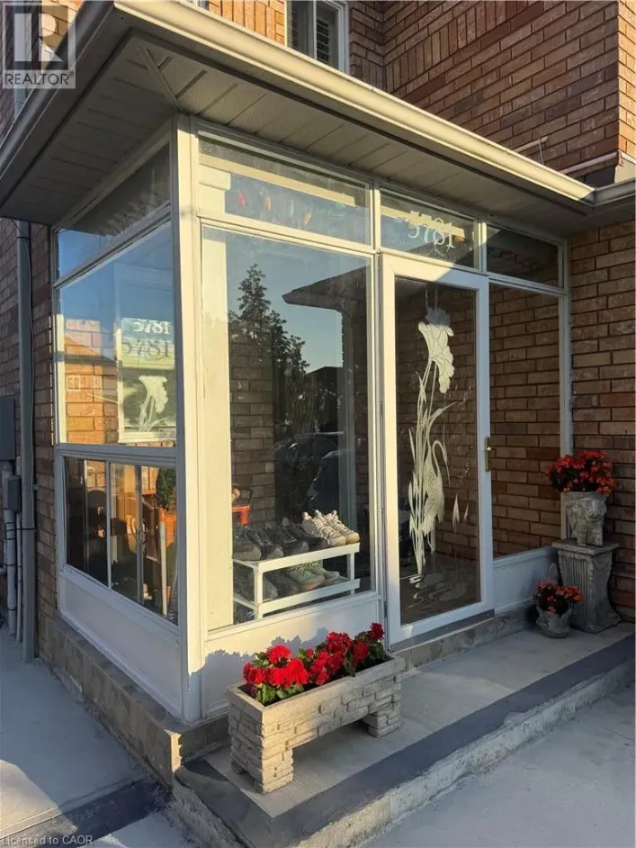 5781 SIDMOUTH Street, Mississauga