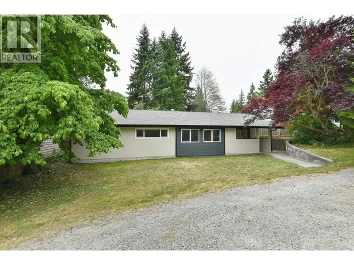 5787 EBBTIDE STREET, Sechelt