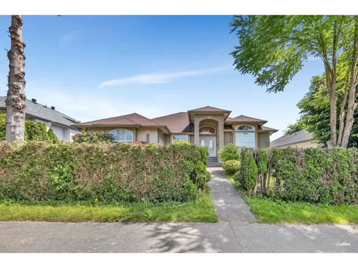 5796 168 STREET, Surrey