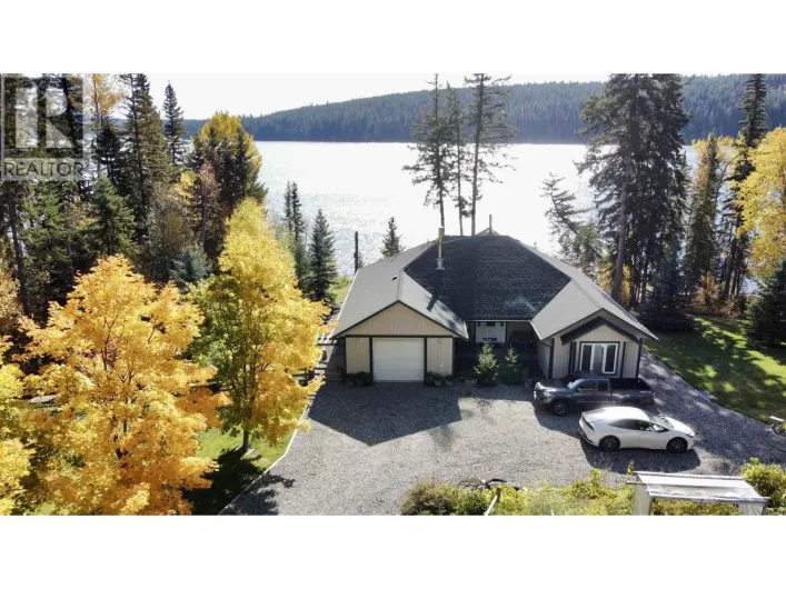 5798 TIMOTHY LAKE ROAD, Lac La Hache