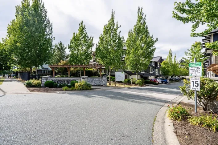 58 18199 70 AVENUE, Surrey