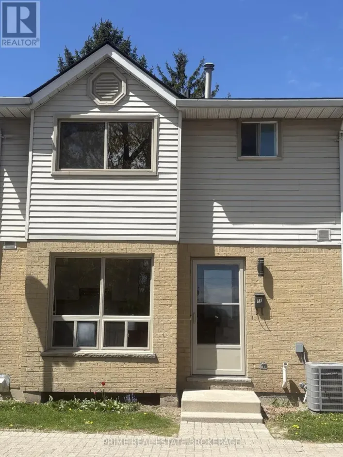 58 - 35 WATERMAN AVENUE, London South