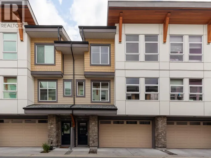 58 39548 LOGGERS LANE, Squamish