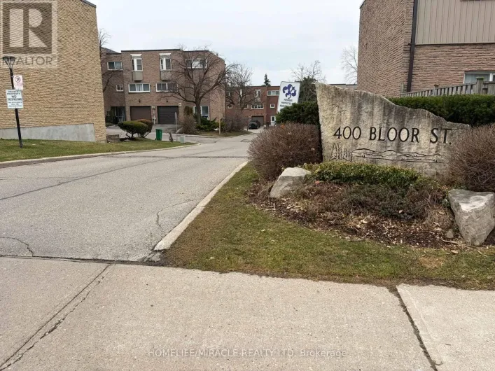 58 - 400 BLOOR STREET, Mississauga