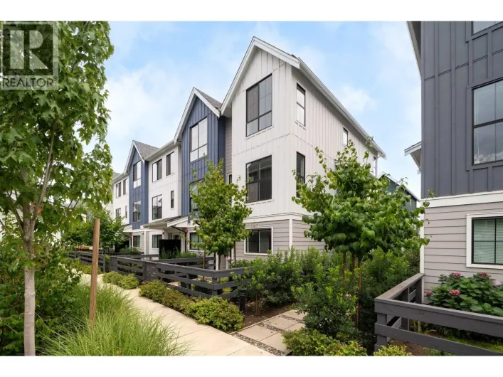58 488 FURNESS STREET, New Westminster