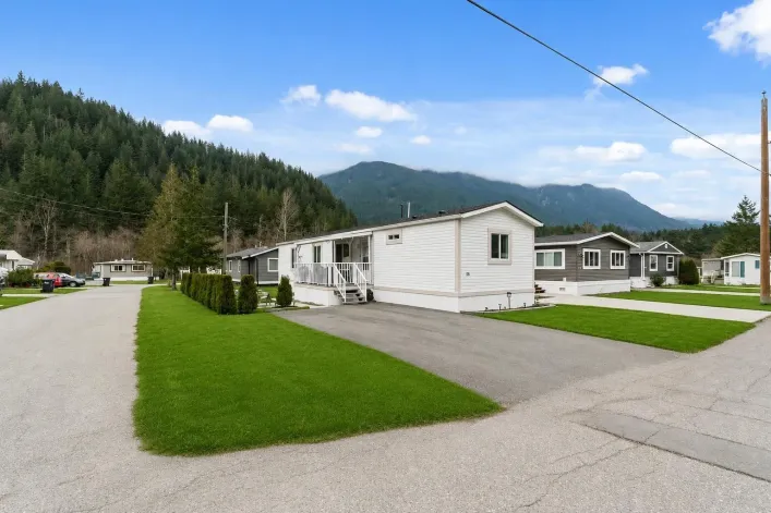 58 65367 KAWKAWA LAKE ROAD|Hope, Hope