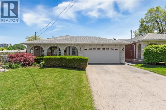 58 CENTENNIAL Parkway S, Hamilton