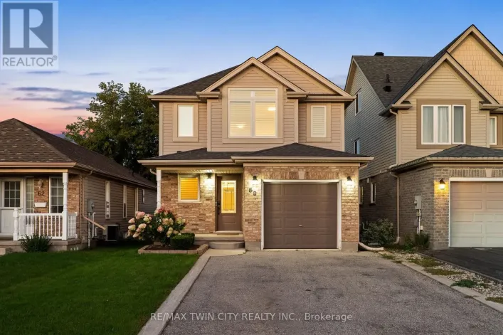 58 CHATEAU CRESCENT, Cambridge