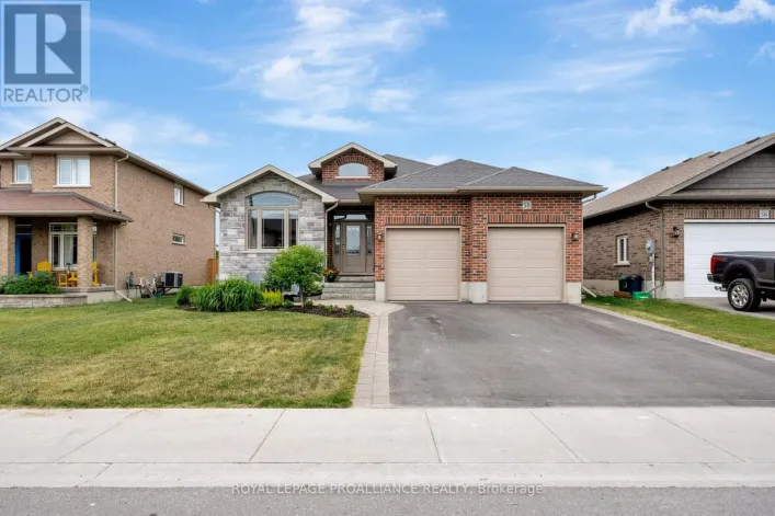 58 CREWS CRESCENT, Quinte West