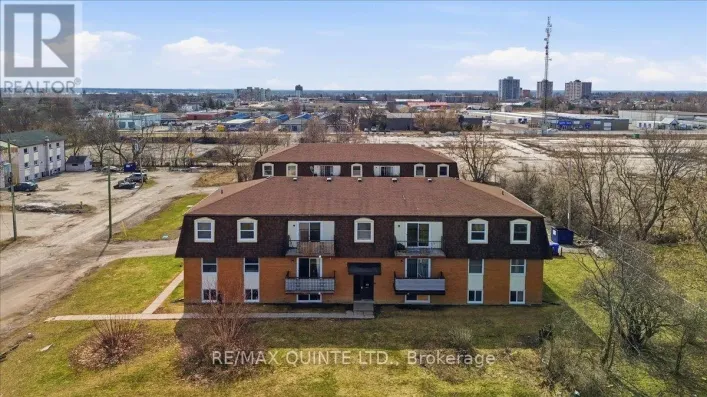 58 ELGIN STREET, Belleville