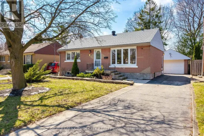 58 LOWREY AVENUE S, Cambridge