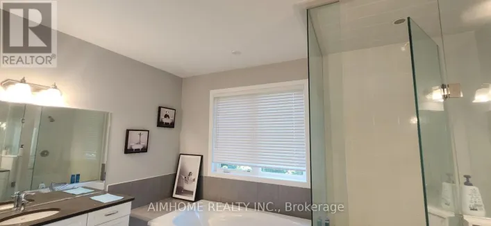 58 MAJOR CRESCENT, Aurora