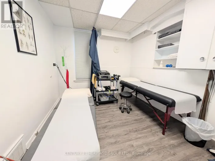 58 MAJOR MACKENZIE DRIVE E, Richmond Hill