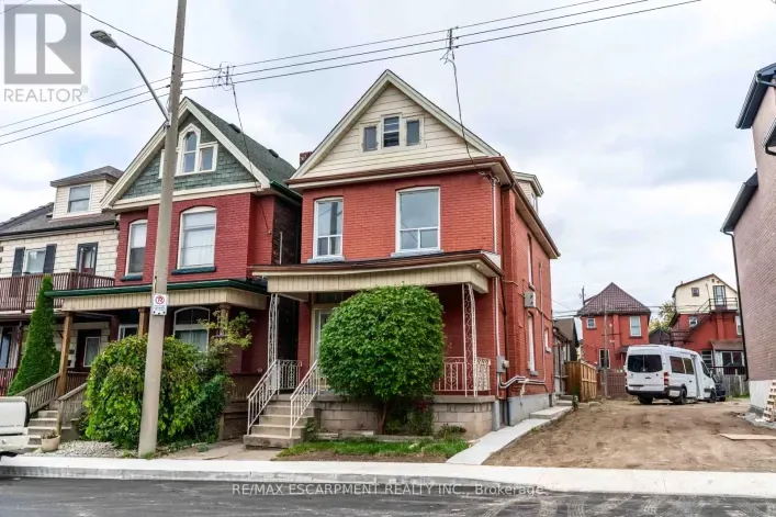 58 ST. MATTHEWS AVENUE, Hamilton