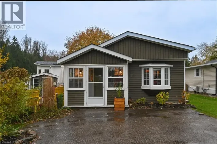 580 BEAVER CREEK Road Unit# 223, Waterloo