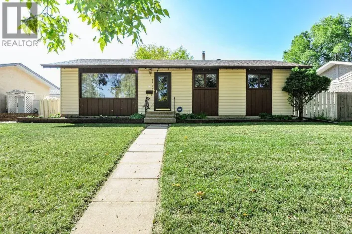 5805 43 Avenue, Camrose