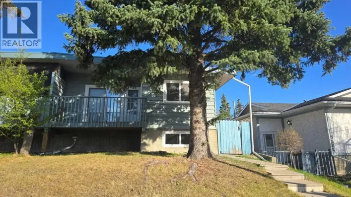 5806 Dalgleish Road NW, Calgary