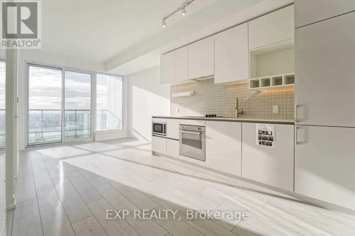 5807 - 5 BUTTERMILL AVENUE, Vaughan