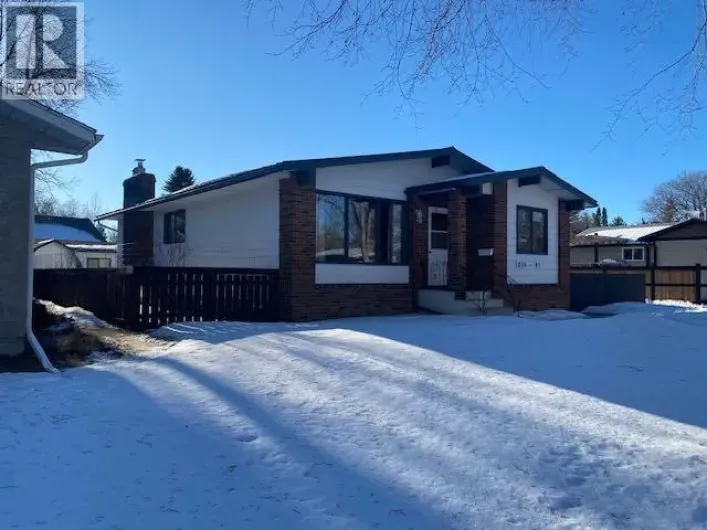 5809 43 Avenue, Camrose