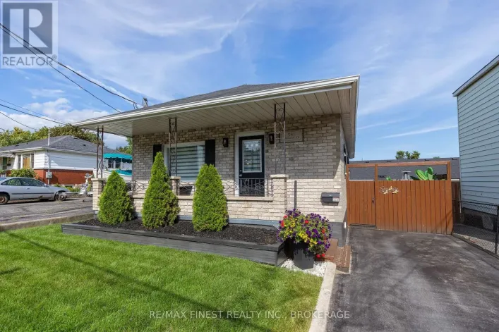 581 DIVISION STREET, Kingston