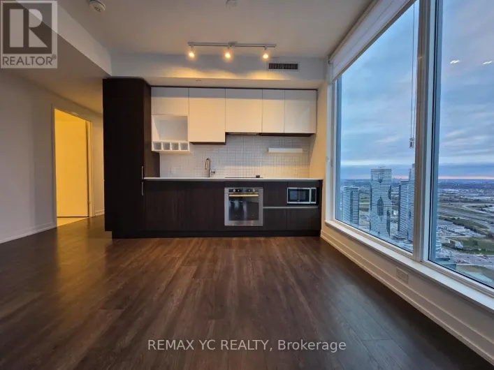 5810 - 5 BUTTERMILL AVENUE, Vaughan