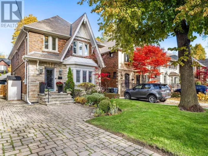 582 BRIAR HILL AVENUE, Toronto