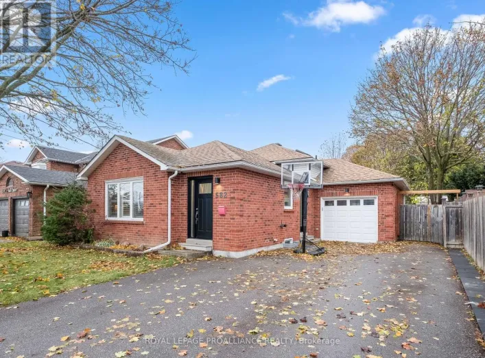 582 CARLISLE STREET, Cobourg