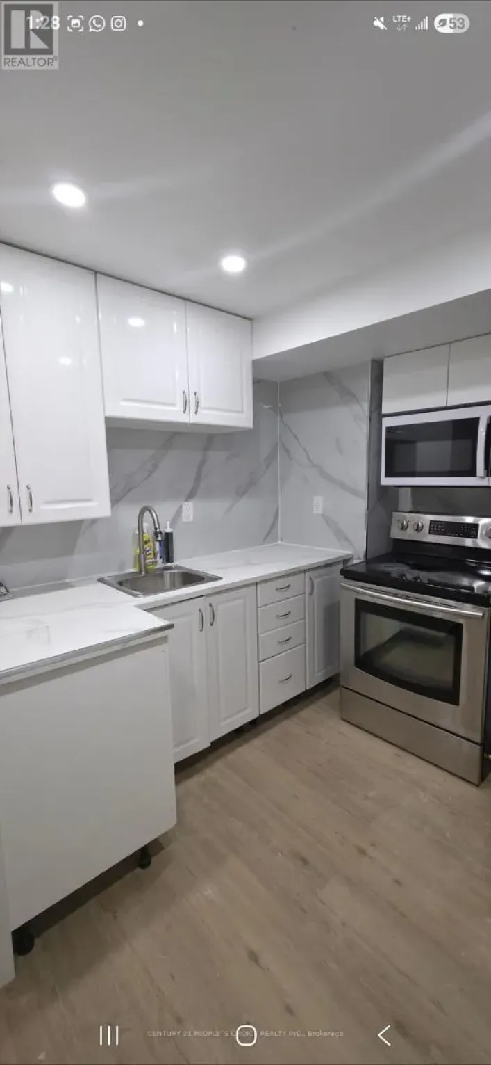 582 STROUDS LANE, Pickering