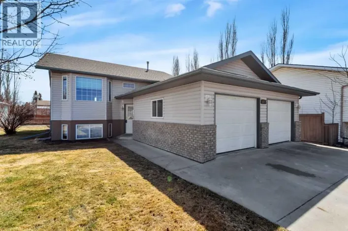 5823 60 Avenue, Rocky Mountain House