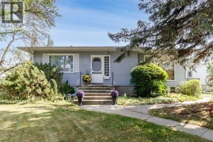 5825 45 Avenue, Red Deer