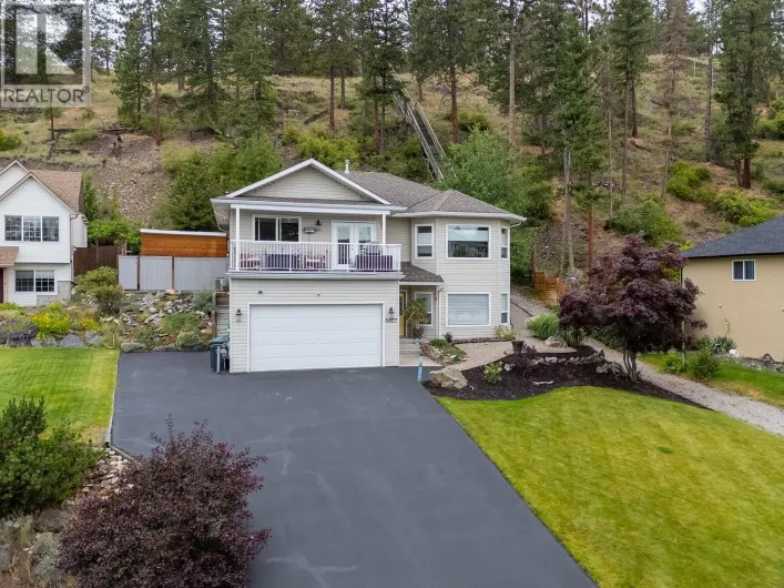5827 Victoria Street, Peachland