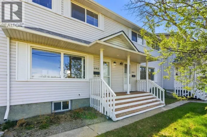 583 Killarney Glen Court SW, Calgary