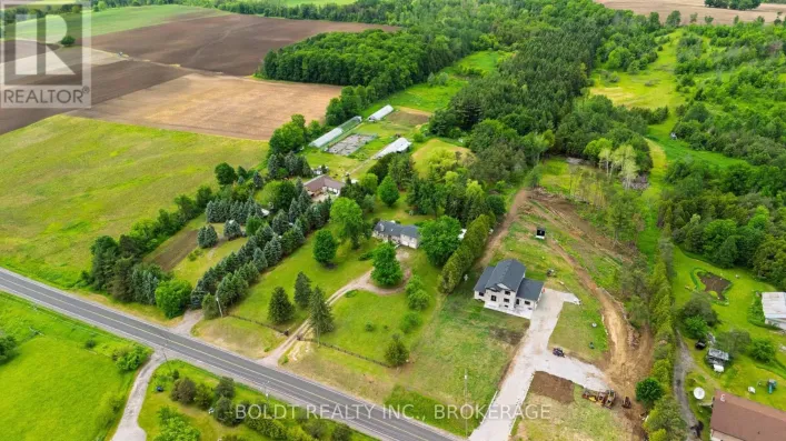 5832 5TH SIDE ROAD, Innisfil