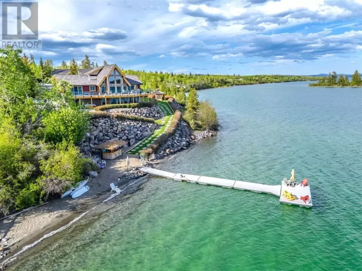 5834 GREEN LAKE NORTH ROAD, 70 Mile House