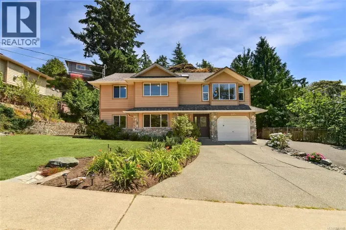 585 HANSEN Ave, Langford